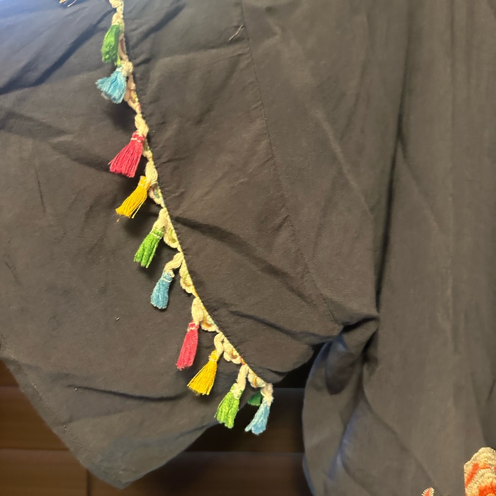 Embroidered Kimono - Picture 3 of 4
